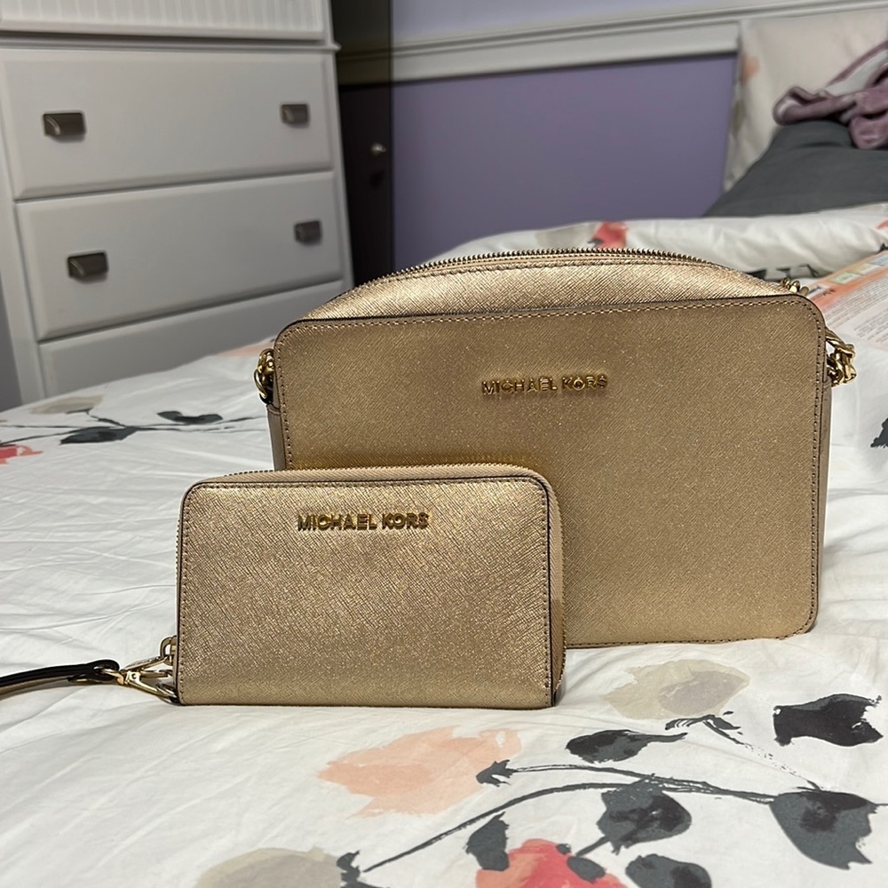 Michael Kors Cross Body & Matching Wristlet.